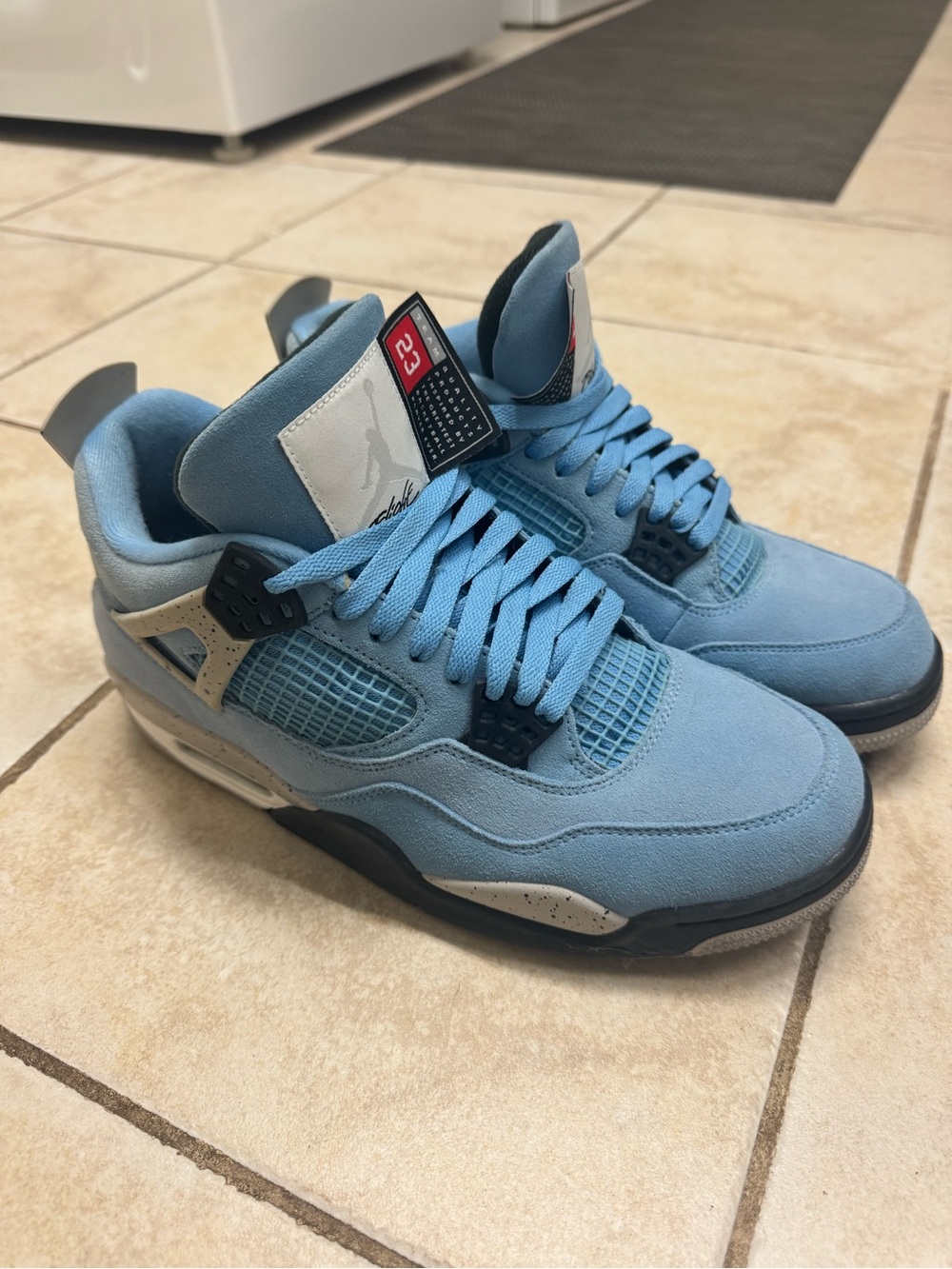 Jordan 4 Retro University Blue